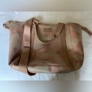 Dagne Dover Landon Large Carryall!
